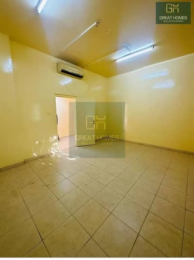 سكن عمال للايجار في مجمع دبي للاستثمار، دبي - WhatsApp Image 2025-05-12 at 9.29. 47 AM (7). jpeg سكن عمال للايجار في مجمع دبي للاستثمار، دبي - WhatsApp Image 2025-05-12 at 9.29. 47 AM (7). jpeg