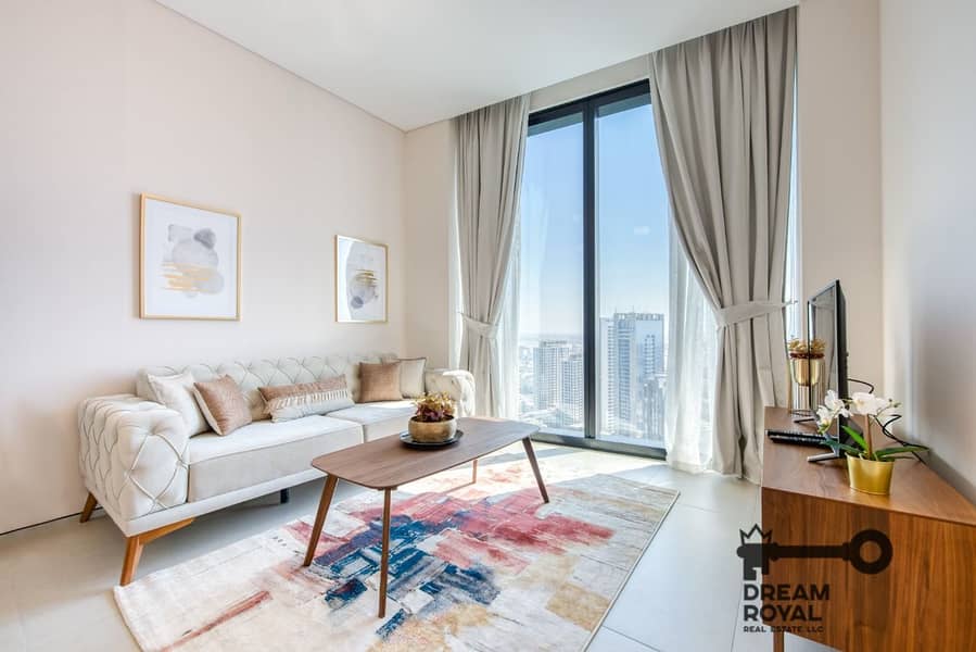 2 JG1 2807 Living 2 . jpg