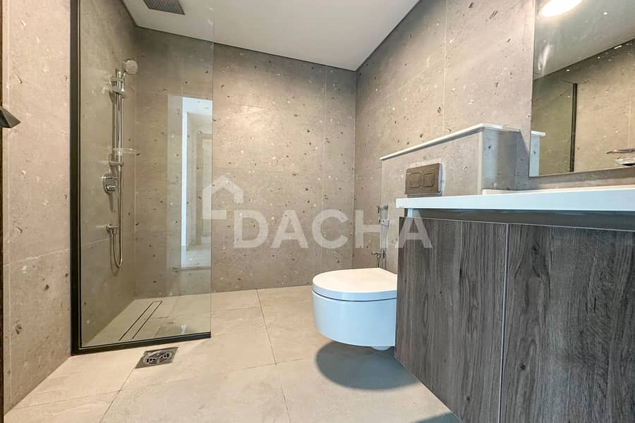 Brand new | Corner unit | Spacious - Image 13