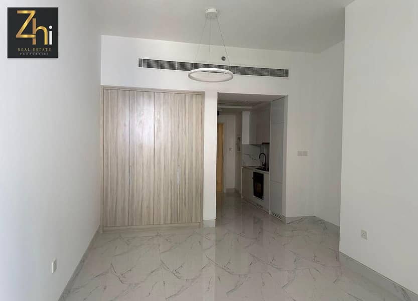 Fully Fitted Kitchen, Ready to Move , Semi Furnished, Amazing Pool View - Image 9