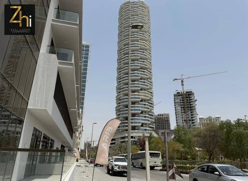 Fully Fitted Kitchen, Ready to Move , Semi Furnished, Amazing Pool View - Image 10