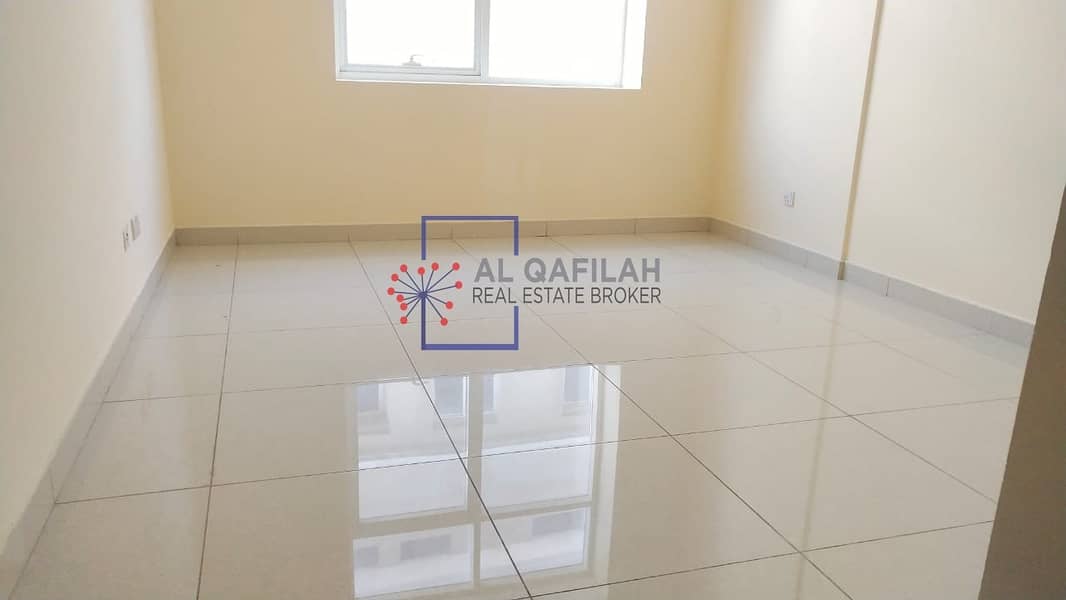 4 Bright|White goods |  Vibrant Apartment | Near Mall of the Emirates | 4 Cheques