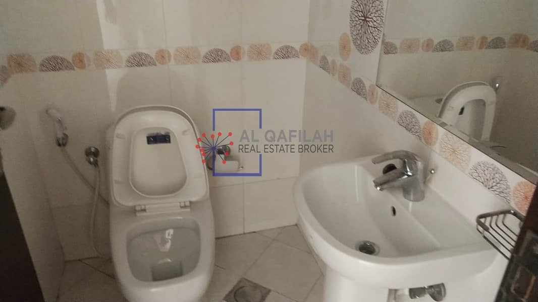 8 Bright|White goods |  Vibrant Apartment | Near Mall of the Emirates | 4 Cheques