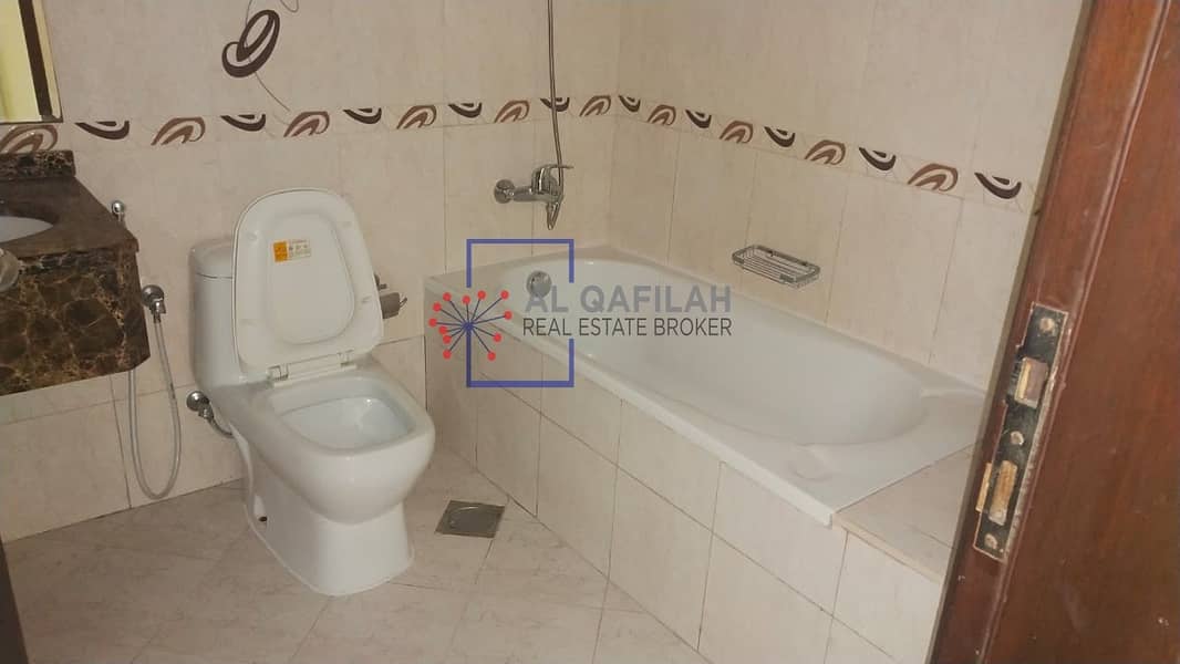 9 Bright|White goods |  Vibrant Apartment | Near Mall of the Emirates | 4 Cheques