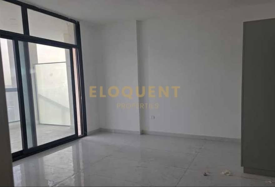 Vacant | Brand New | Unfurnished - Image 5