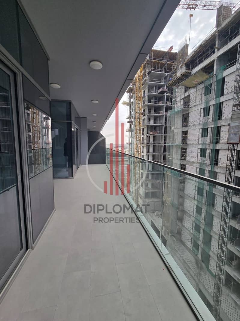 Serene Surrounding | Stunning View - Image 11