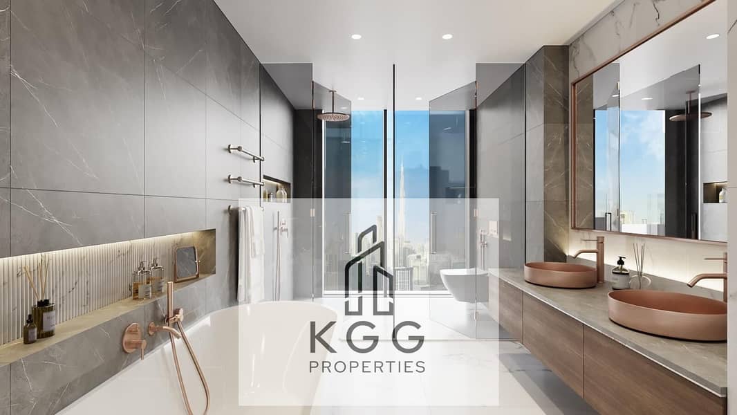 7 63c6655f2510c171b211945a_Penthouse master bathroom. jpg