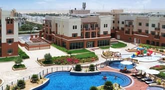 شقة في بناية السبيل،الغدیر 1 غرفة 750000 درهم - 14091161