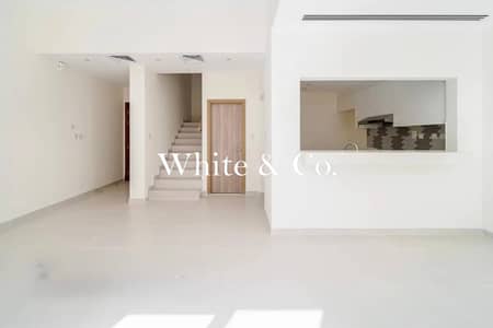 2 Bedroom Townhouse for Sale in Dubailand, Dubai - Quiet Location | Big Internal Space | VOT