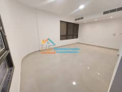 شقة في منطقة الكورنيش 3 غرف 110000 درهم - 14092223