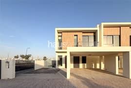 Single Row | Corner of Cluster | Prime Location