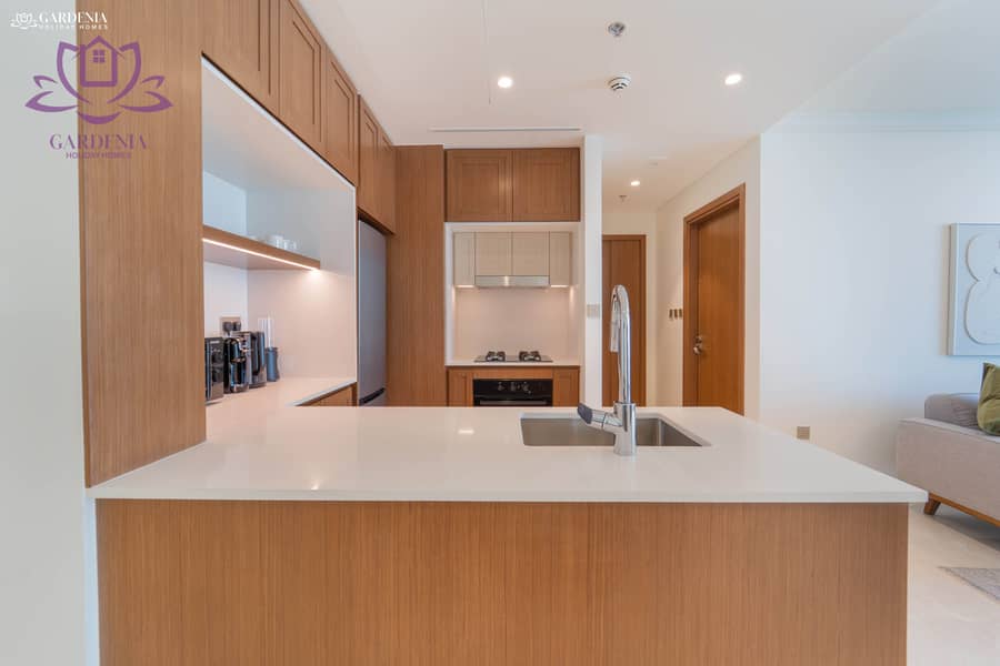 17 Kitchen 2. jpg
