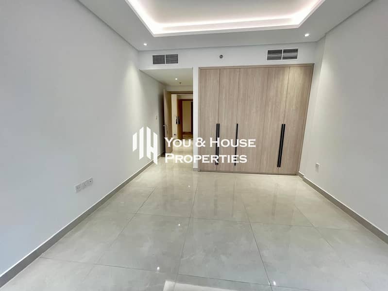 Bright & Airy 1 Bed- Apartment | Smart Layout | High Aesthetics - Image 3