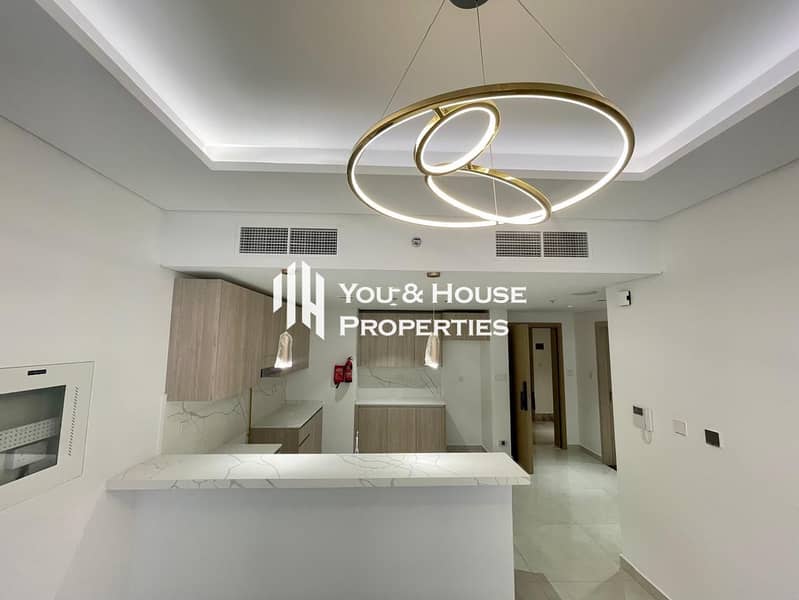 Bright & Airy 1 Bed- Apartment | Smart Layout | High Aesthetics - Image 10