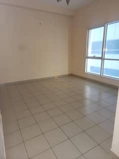 للبيع شقة غرفتين وصالة في برج كورنيش المجاز