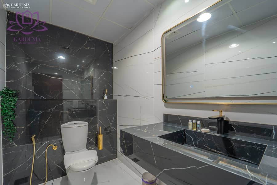 26 G Bath 2. jpg