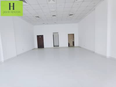 Shop te Huur in Al Majaz, Sharjah - 117998. jpg
