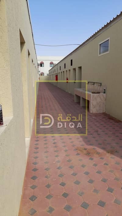 سكن عمال  للبيع في صناعية الصجعة، الشارقة - 5dd2252a-04f5-47fa-84f2-5c9c577e1e22. jpg