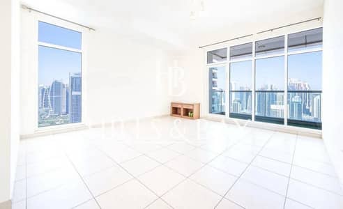 3 Bedroom Flat for Rent in Jumeirah Lake Towers (JLT), Dubai - Bright living Spaces Families Seeking Comfort