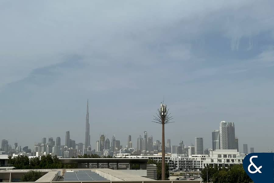 Stunning Downtown View | Vacant | Huge Layout Stunning Downtown View | Vacant | Huge Layout