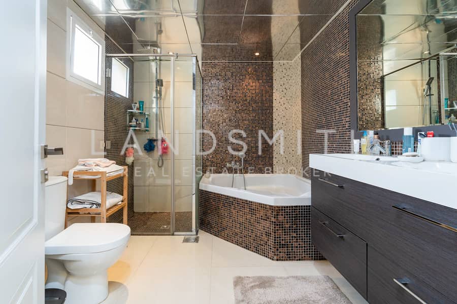 24 DSC01512. jpg