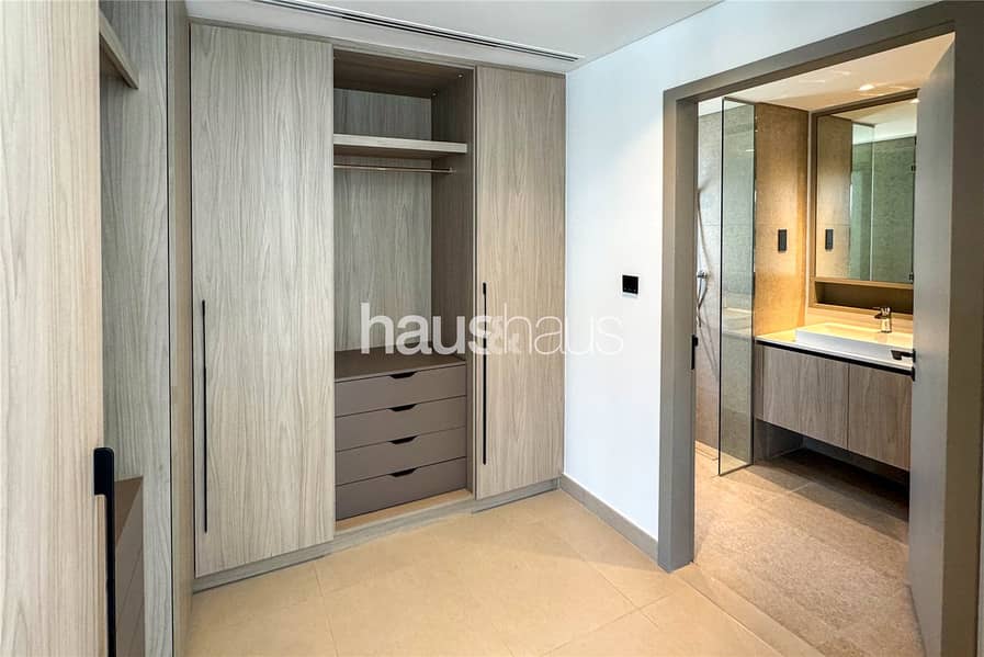 Single Row | Landscaped | Live Sky Suite | March - Image 10