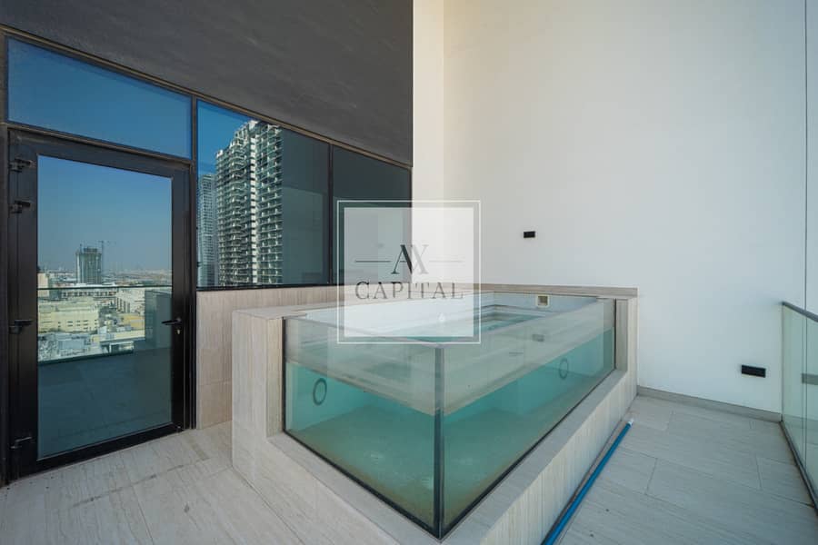 Elegant | Modern | Spacious | Jacuzzi on Balcony - Image 19