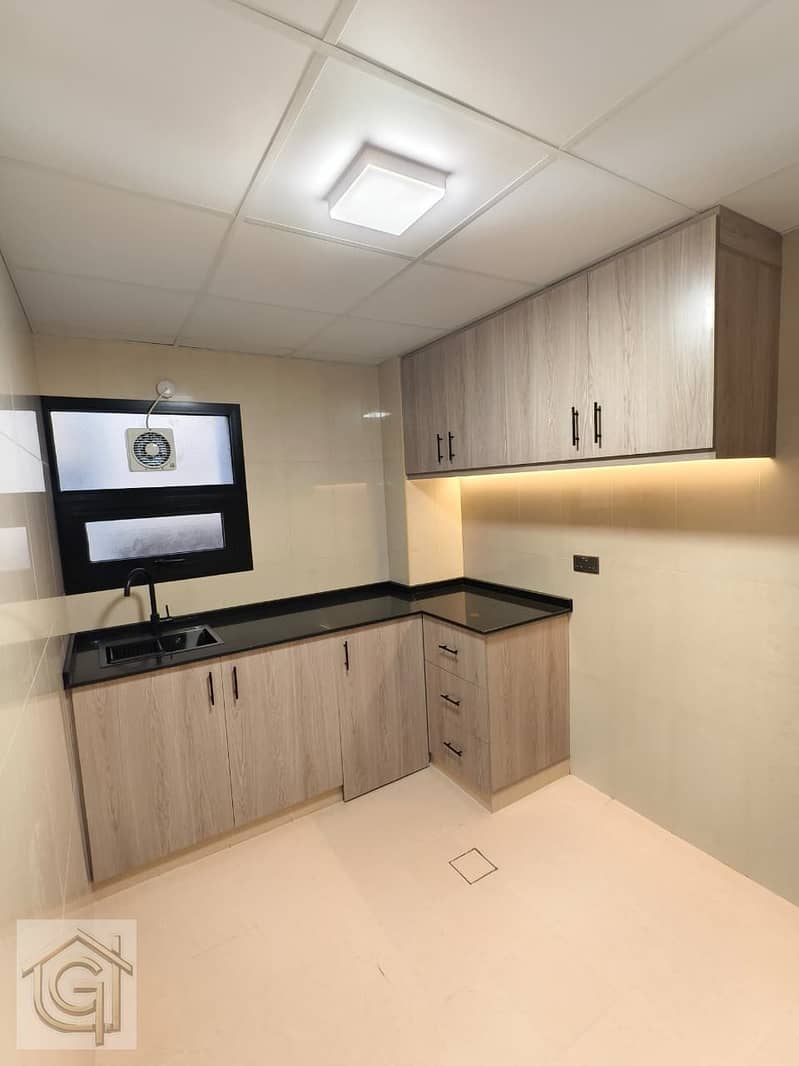 3 Kitchen. jpeg