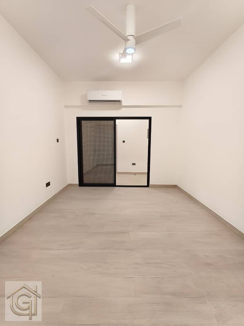 13 Main hall. jpeg