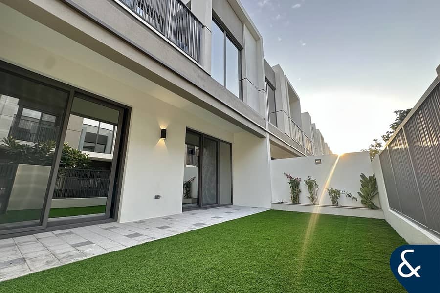 Exclusive | Opposite Pool | Landscaped - Image 3