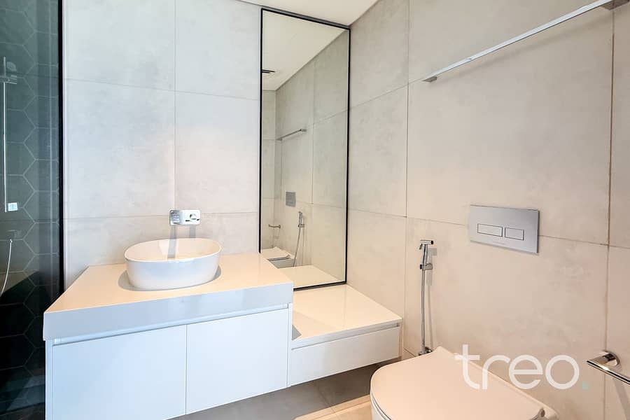 Vacant now | Corner Plot | Single Row - Image 24