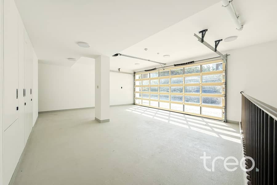 Vacant now | Corner Plot | Single Row - Image 26