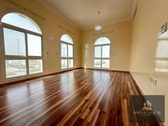 Family Community Luxury 1 Bedroom Separate Kitchen Full Washroom In KCA