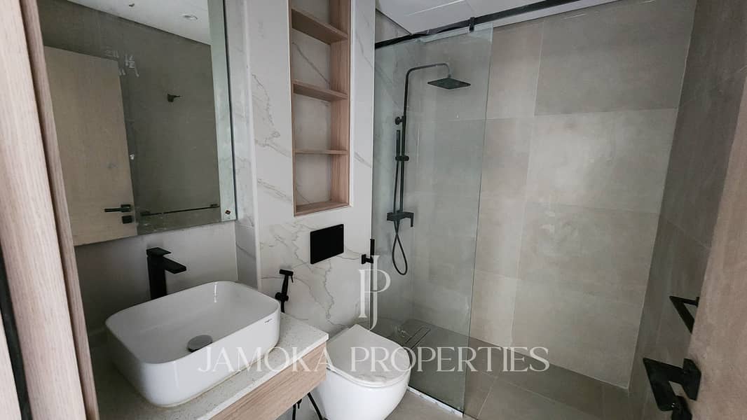 Well-Planned Layout | Ideal for End-Users or Investors | Vacant - Image 12