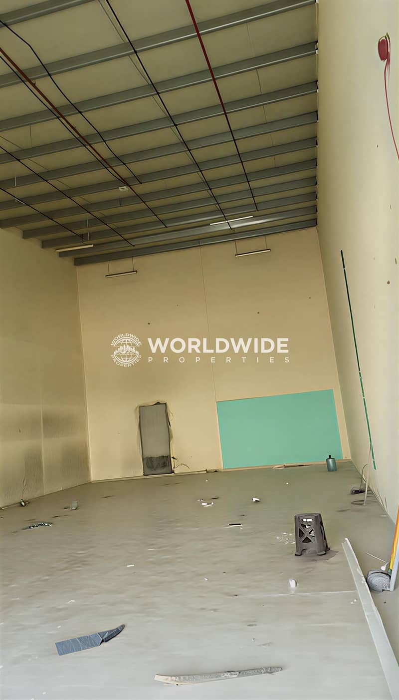 3 SHOWROOM - 3100 SQ FT - JURF 1 (3). png
