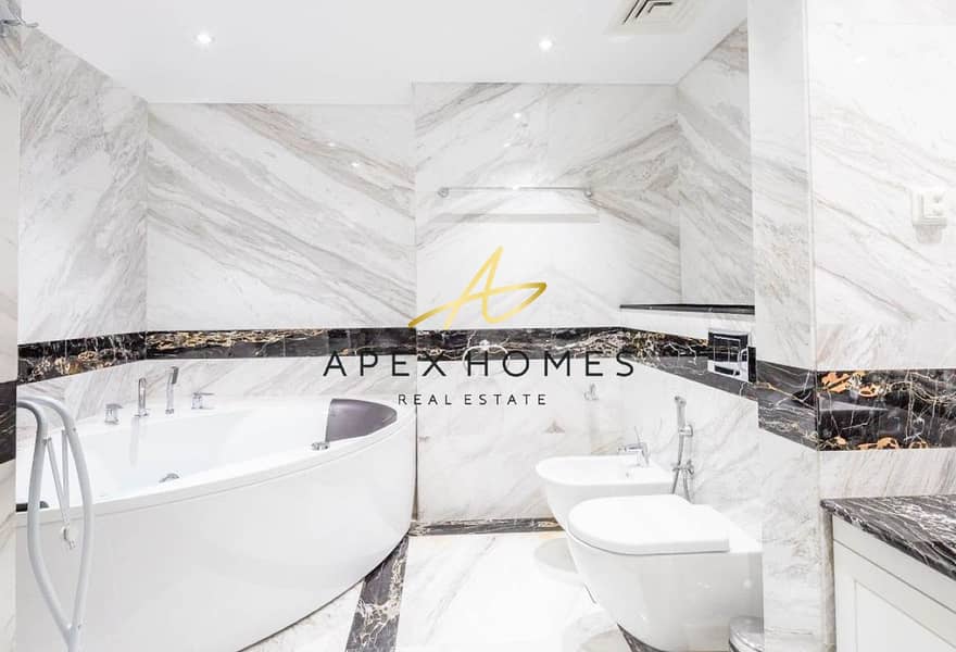 Fully Upgraded | Sea Views | Vacant - Image 16