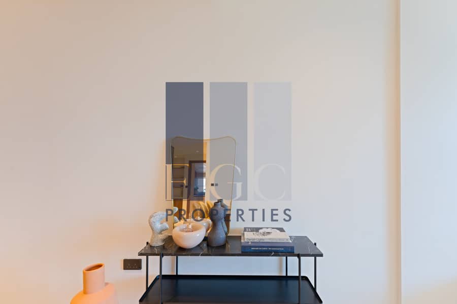 Road View 3 Bedroom Apartment | Spacious Layout | Prime Investment - Image 5