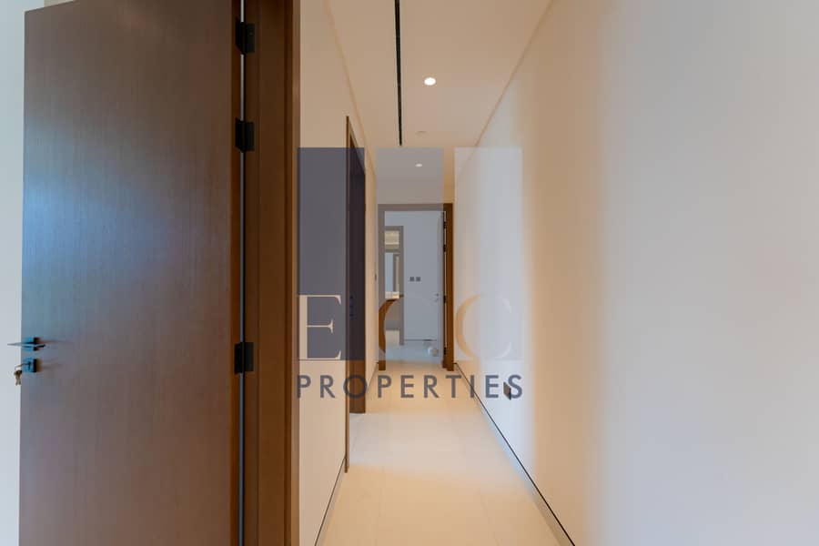 Road View 3 Bedroom Apartment | Spacious Layout | Prime Investment - Image 10