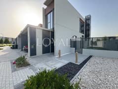 تاون هاوس في تشيري وودز،دبي لاند 4 غرف 5000000 درهم - 14123079