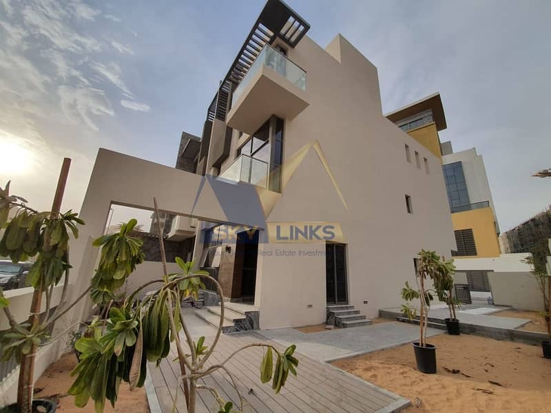 Luxury | Brand New | 4BR Townhouse For Rent Luxury | Brand New | 4BR Townhouse For Rent