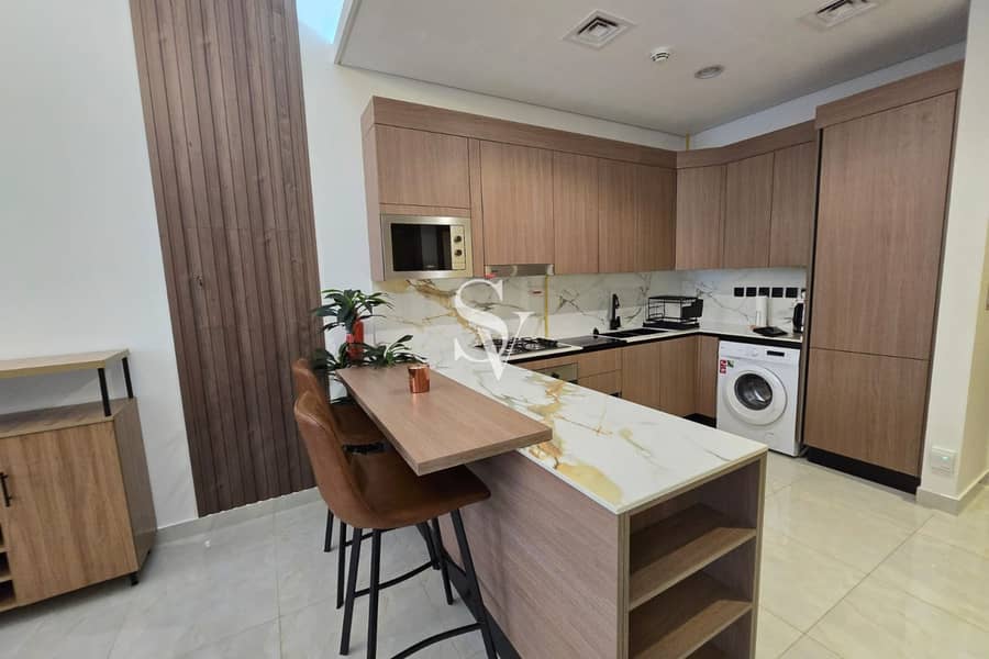 Furnihsed | Maids | Spacious | Near Mall - Image 4