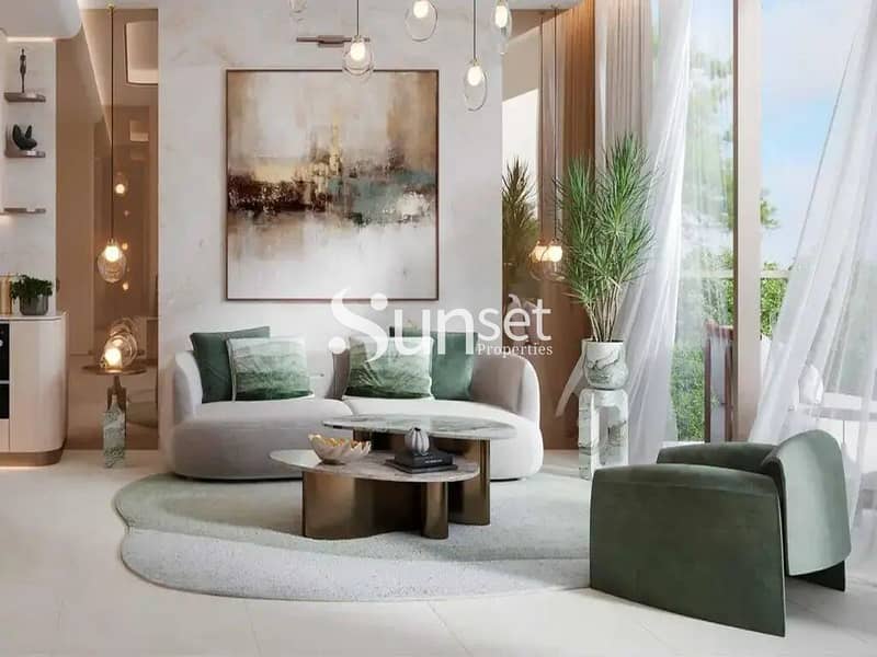 Elevated Island Lifestyle by the Sea | City Views - Image 3