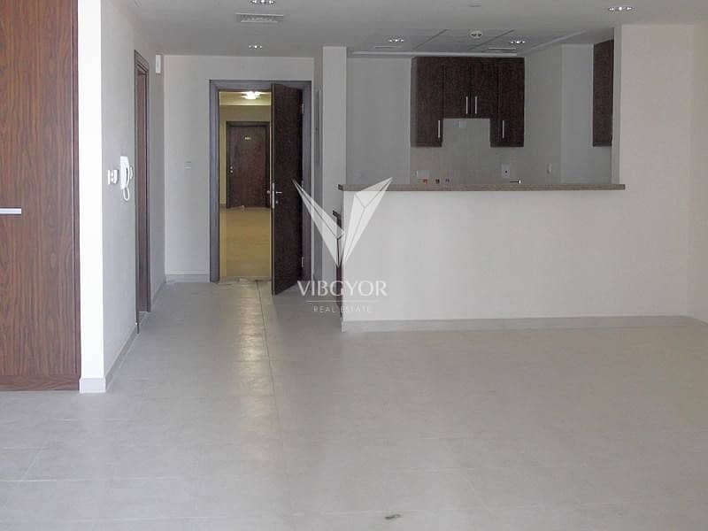 Huge Studio with Canal View - Business Bay