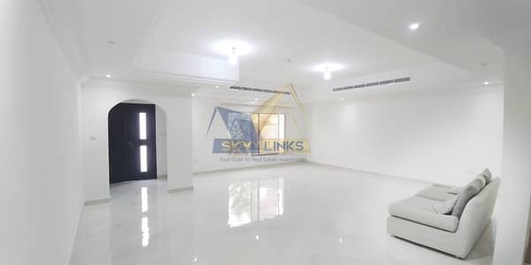Modern 4BR+Maid|G+1 Floor|Near 2 Parks Modern 4BR+Maid|G+1 Floor|Near 2 Parks
