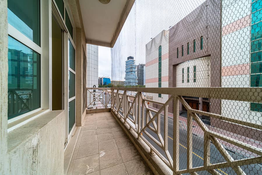 20 7R208294. jpg