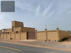 فيلا جديدة كلياً ومفروشة | ٣ غرف نوم مع حمام داخلي | حديقة وملعب أطفال | قريبة من مدرسة الإمارات الوطنية ومدرسة دلهي