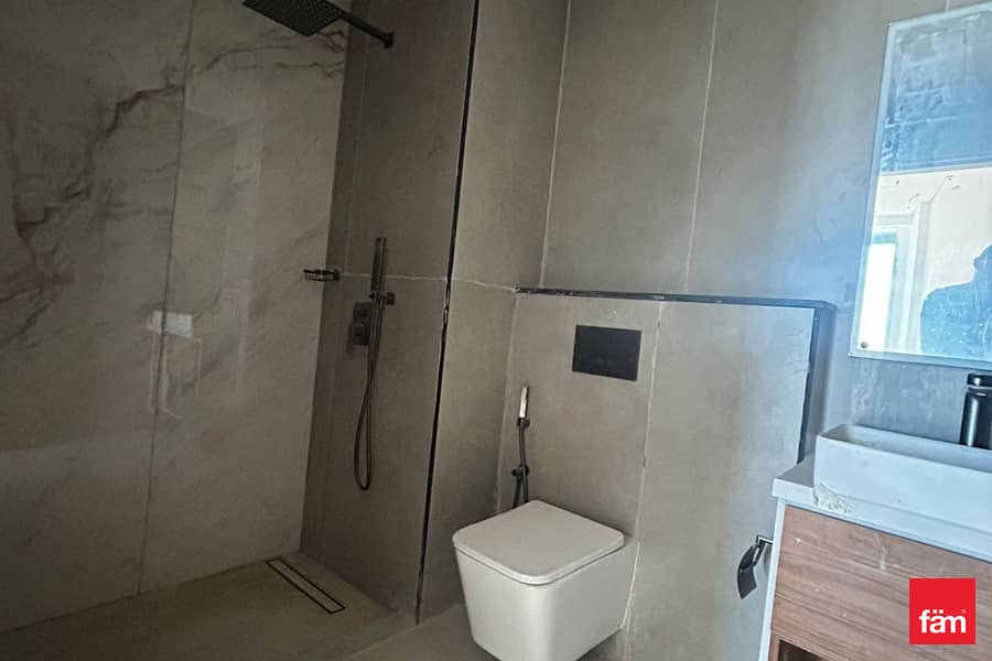 High Floor | Marina Skyline View | Corner Unit - Image 10