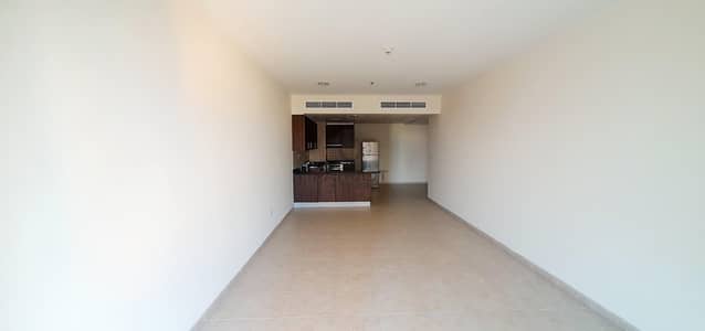 1BHK For Sale With Full Sea View View On High Floor 1BHK For Sale With Full Sea View View On High Floor