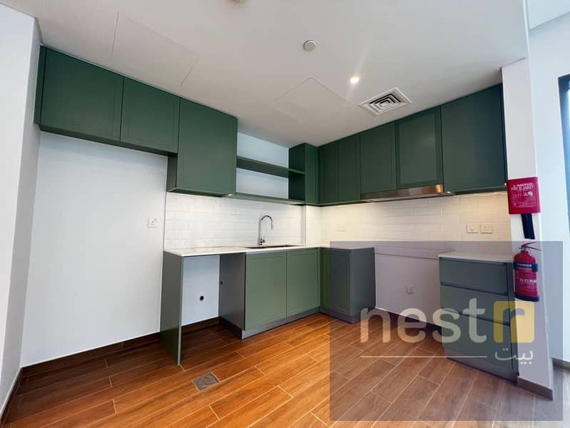 Corner Unit || Newly Handed Over | Best Layout | Stunning Park and pool view