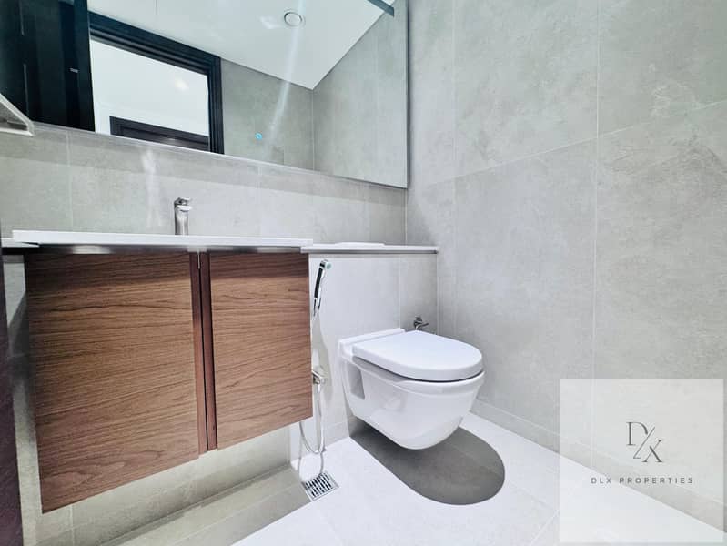 BRAND NEW || BURJKHALIFA| VIEW || MULTIPLE UNITS - Image 9